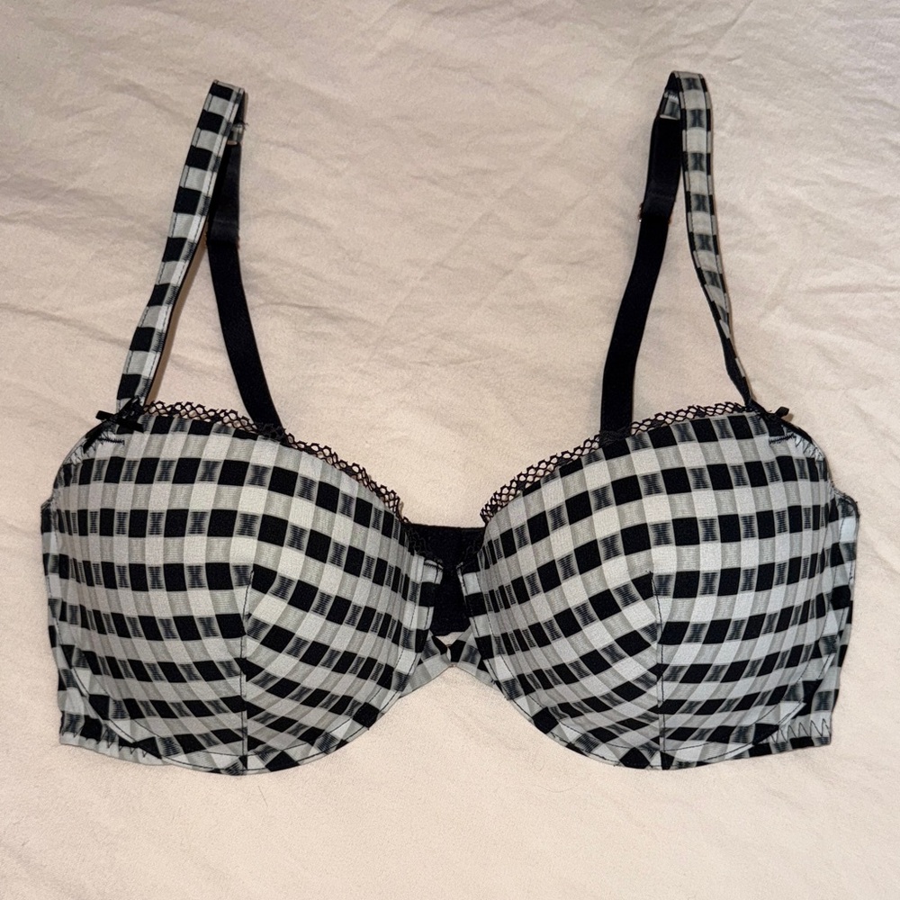 Elegant Black and White Checkered Bra